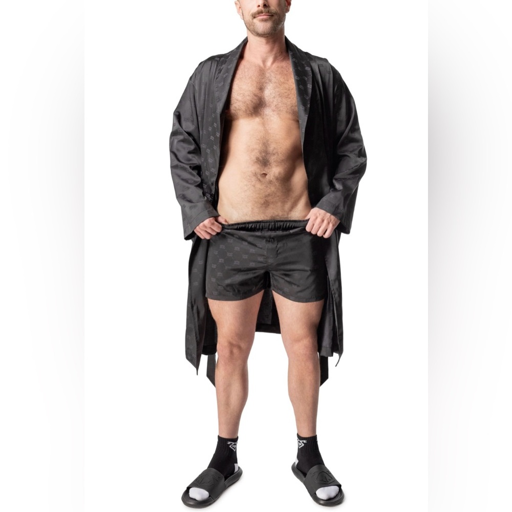 Luxxx Robe - Picture 3 of 10
